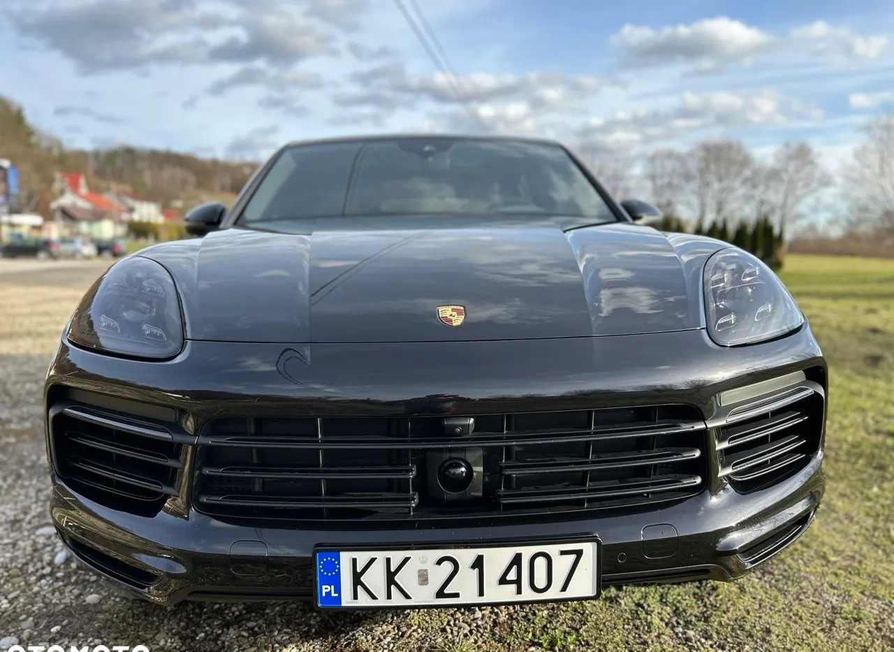 Porsche Cayenne cena 279900 przebieg: 86100, rok produkcji 2019 z Kraków małe 781